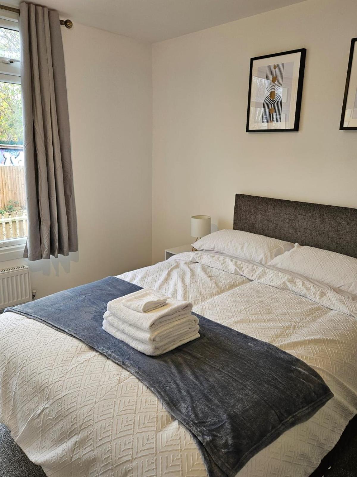 Quiet Hideout Apartment Southend-on-Sea Exterior photo