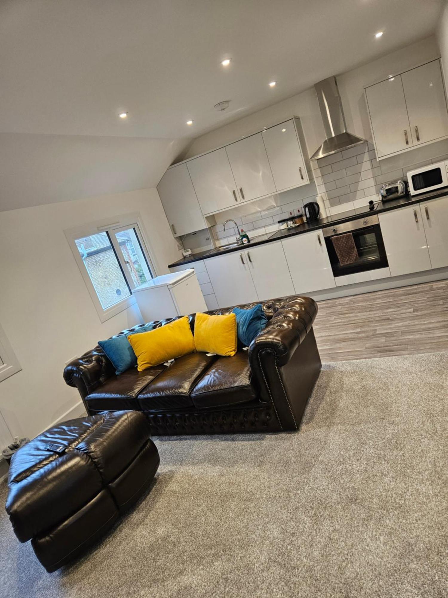 Quiet Hideout Apartment Southend-on-Sea Exterior photo